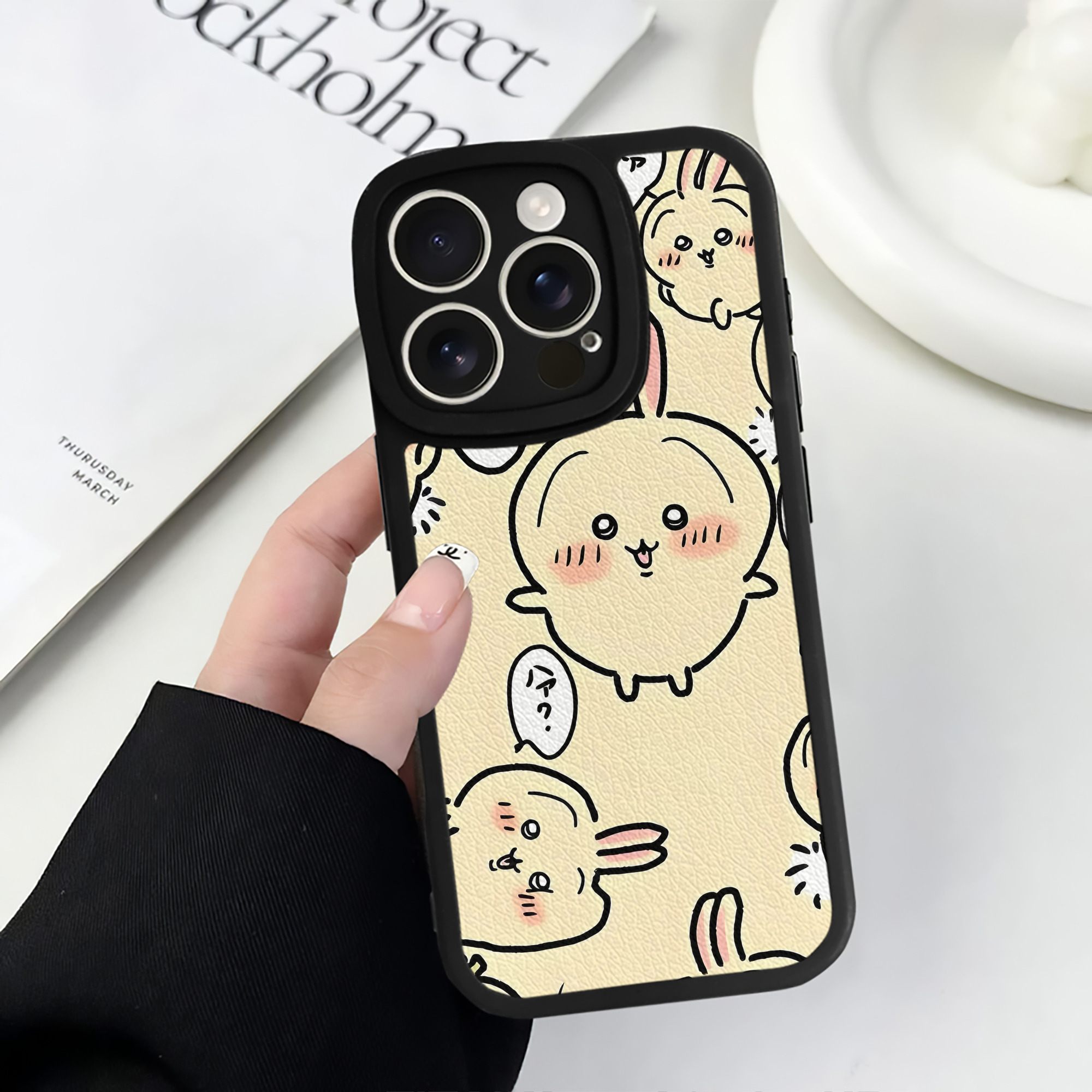 （画像用） ちいかわ Chii-kawa 【iPhone 16シリーズ対応】シリコンスマホケース（レザー調） 材質：シリコン
